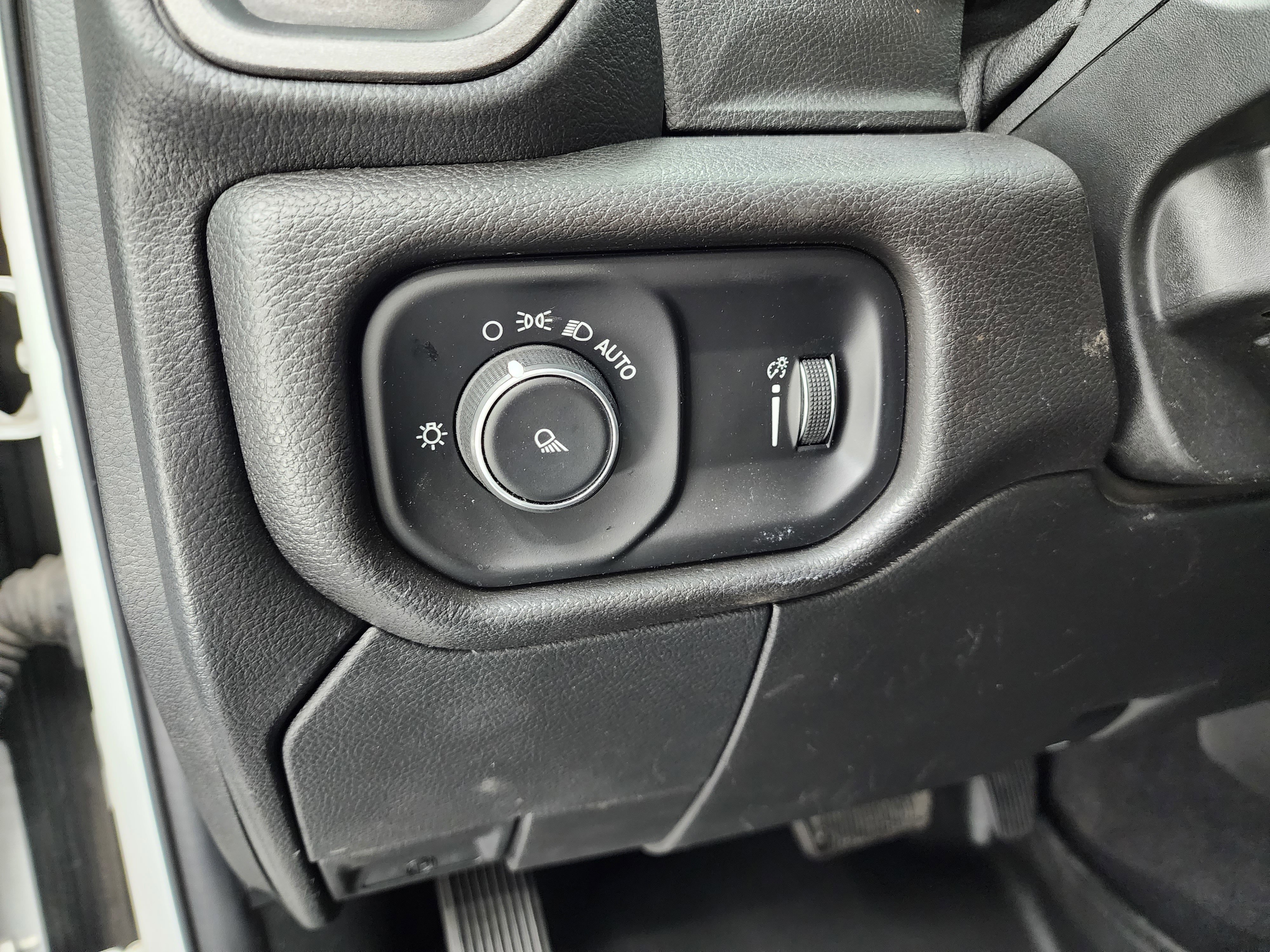 Used 2021 RAM 3500 Tradesman image 40