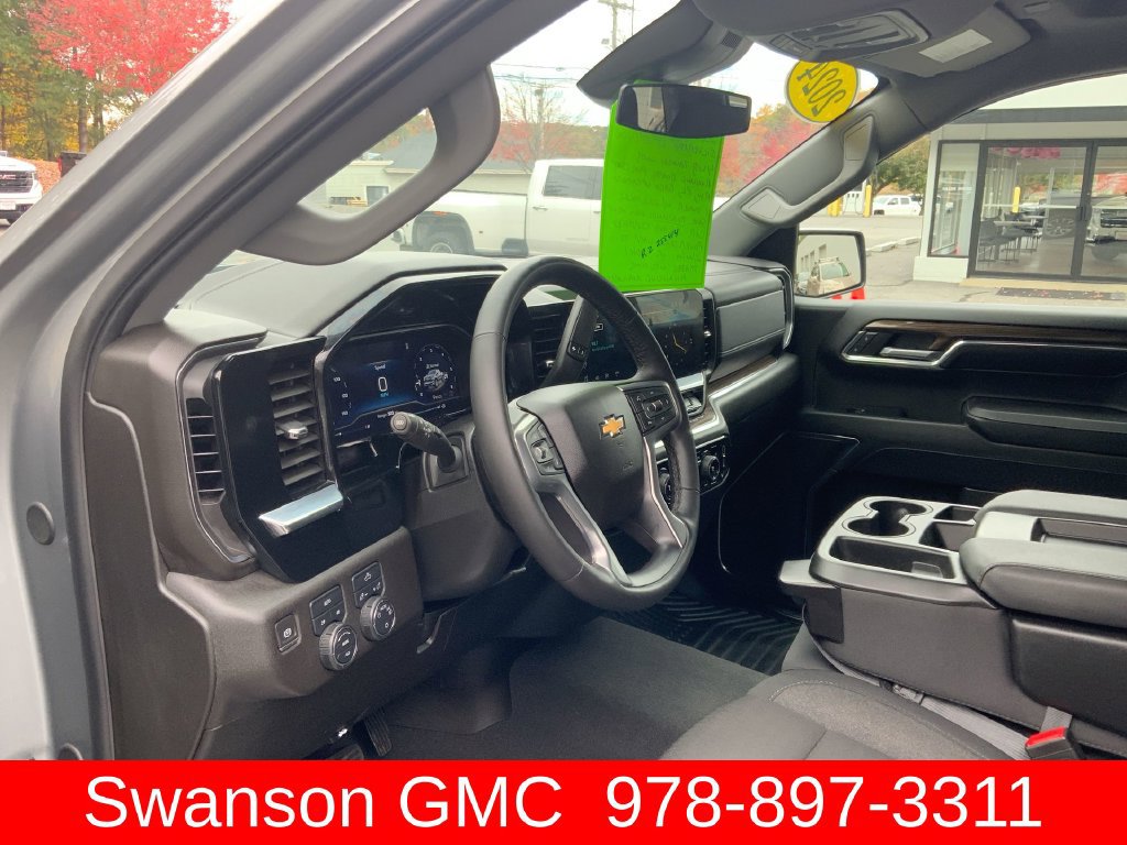 Certified 2024 Chevrolet Silverado 1500 LT AWD/4WD image 11