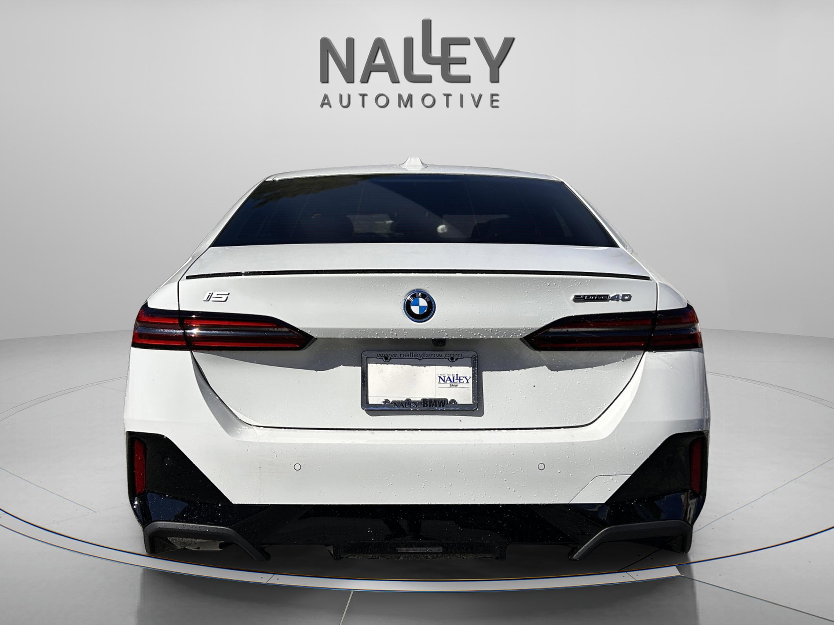 Used 2026 BMW i5 eDrive40 w/ M Sport Package image 6