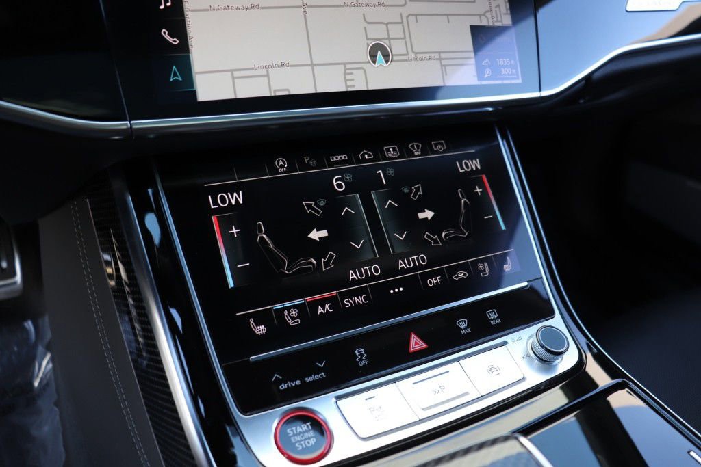 Used 2023 Audi S8 AWD/4WD image 59