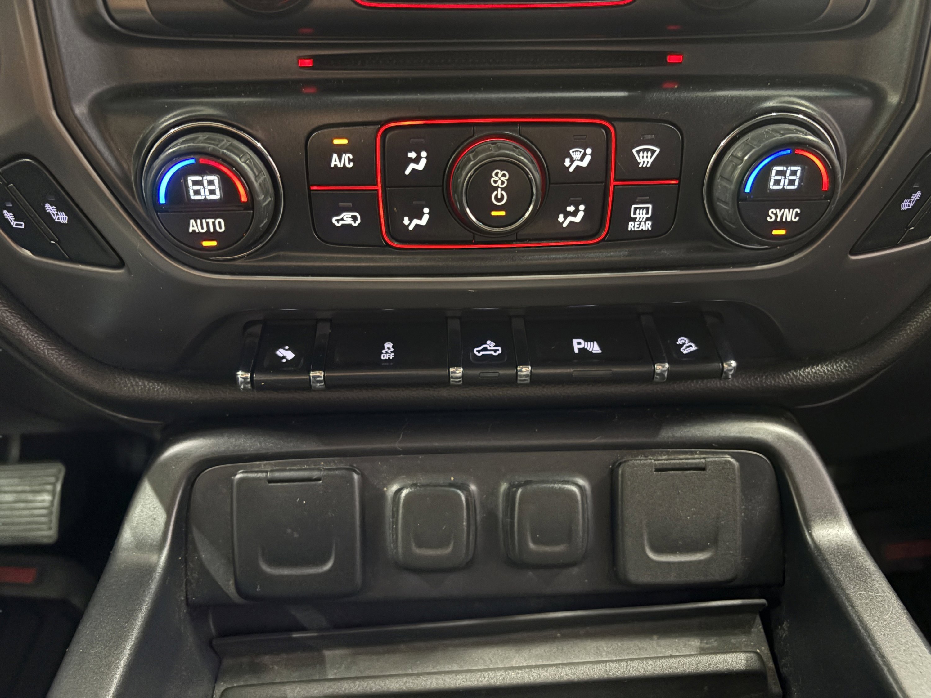 Used 2014 GMC Sierra 1500 SLT w/ All-Terrain Package image 17