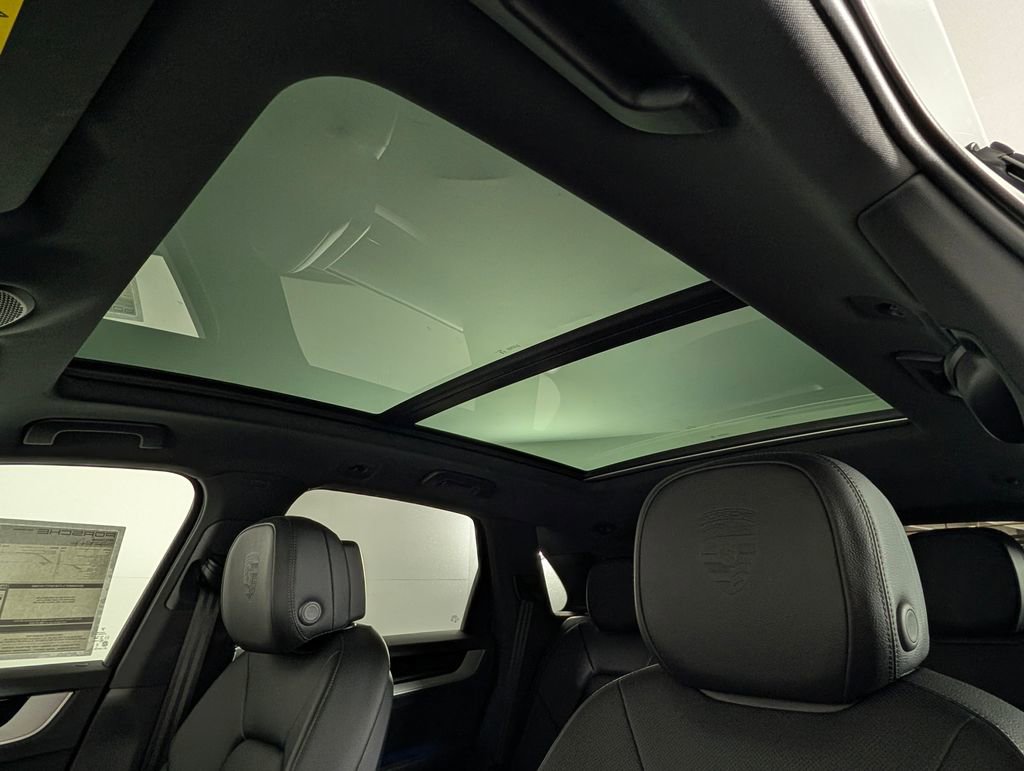 New 2026 Porsche Cayenne image 30