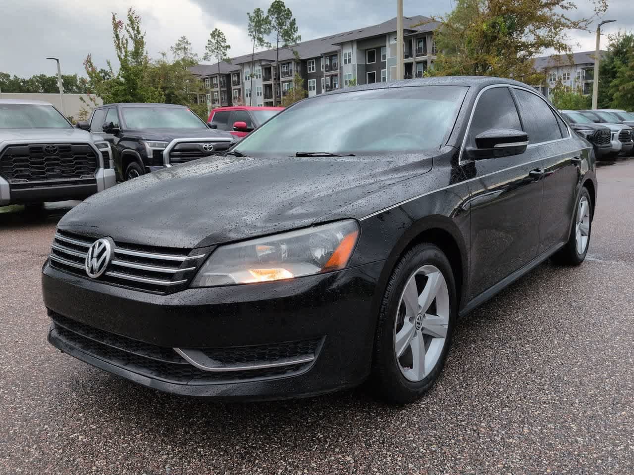 Used 2015 Volkswagen Passat 1.8T SE FWD image 2