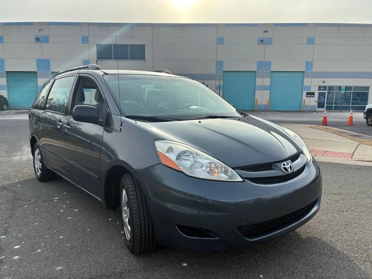 Used 2009 Toyota Sienna CE image 9