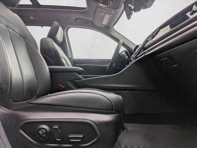 Used 2023 Jeep Grand Cherokee 30th Anniversary AWD/4WD image 20