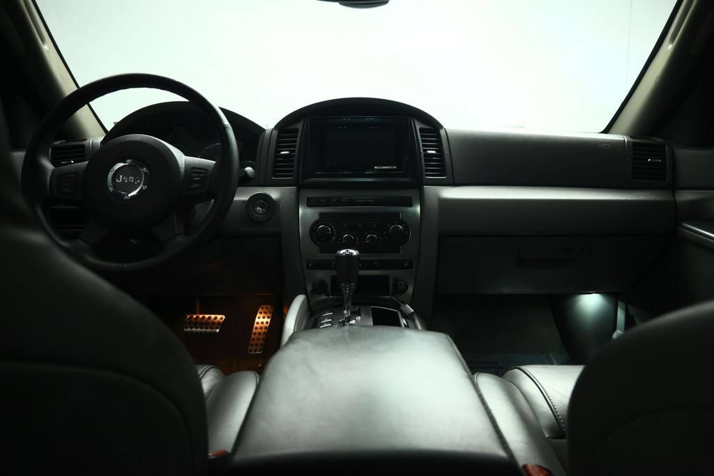 Used 2007 Jeep Grand Cherokee SRT8 w/ SRT Option Group I AWD/4WD image 37