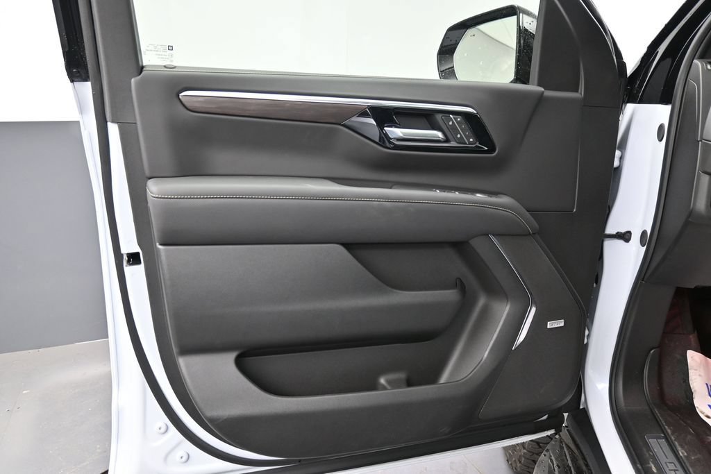 New 2026 Chevrolet Tahoe Premier AWD/4WD image 13