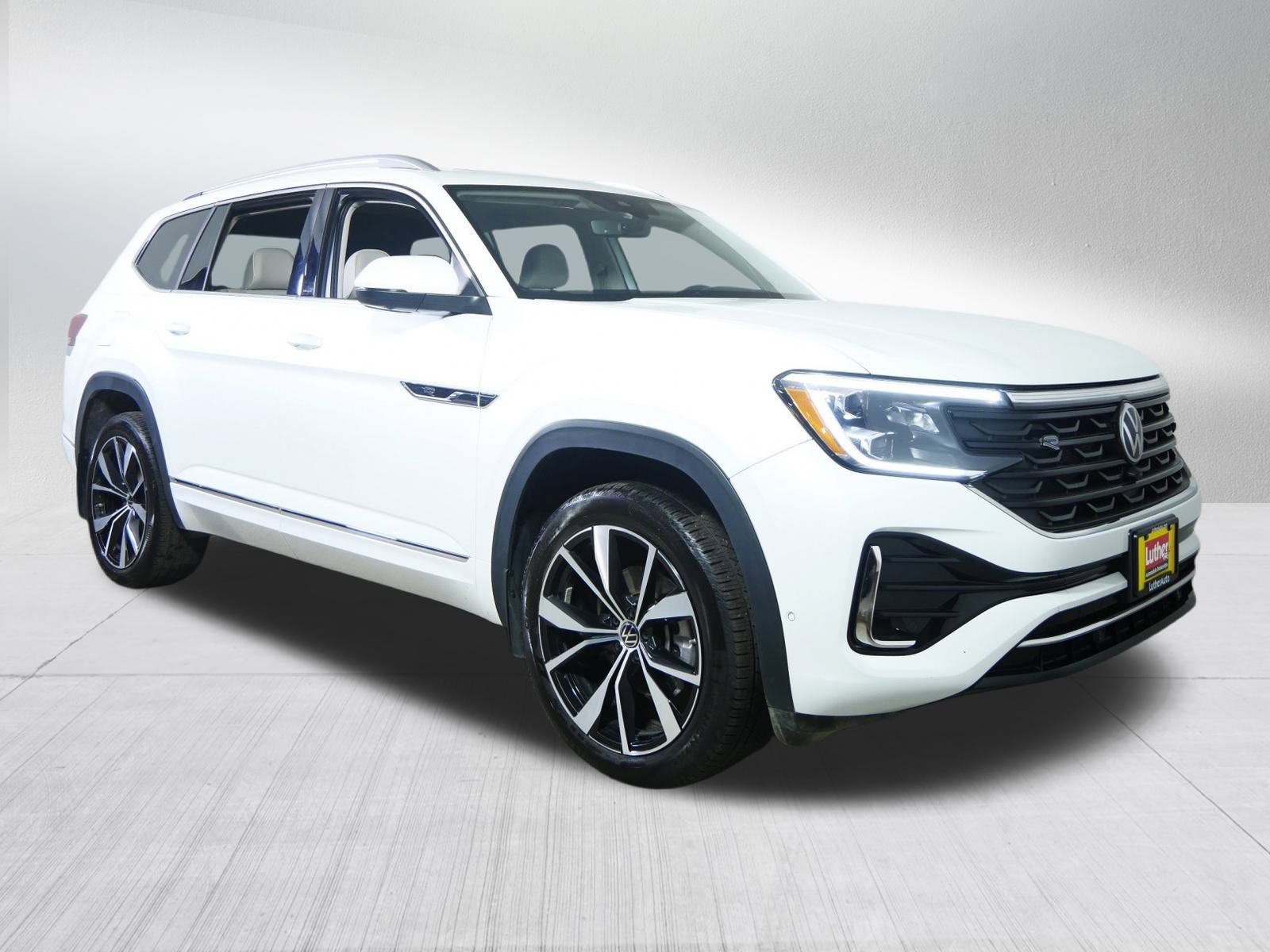 Used 2024 Volkswagen Atlas SEL Premium R-Line