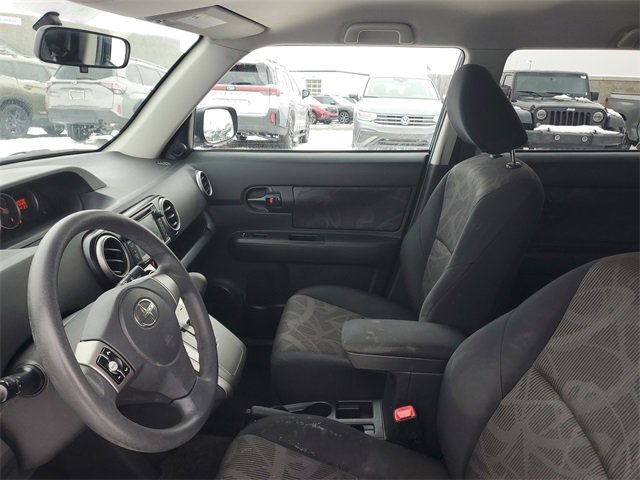 Used 2015 Scion xB image 11