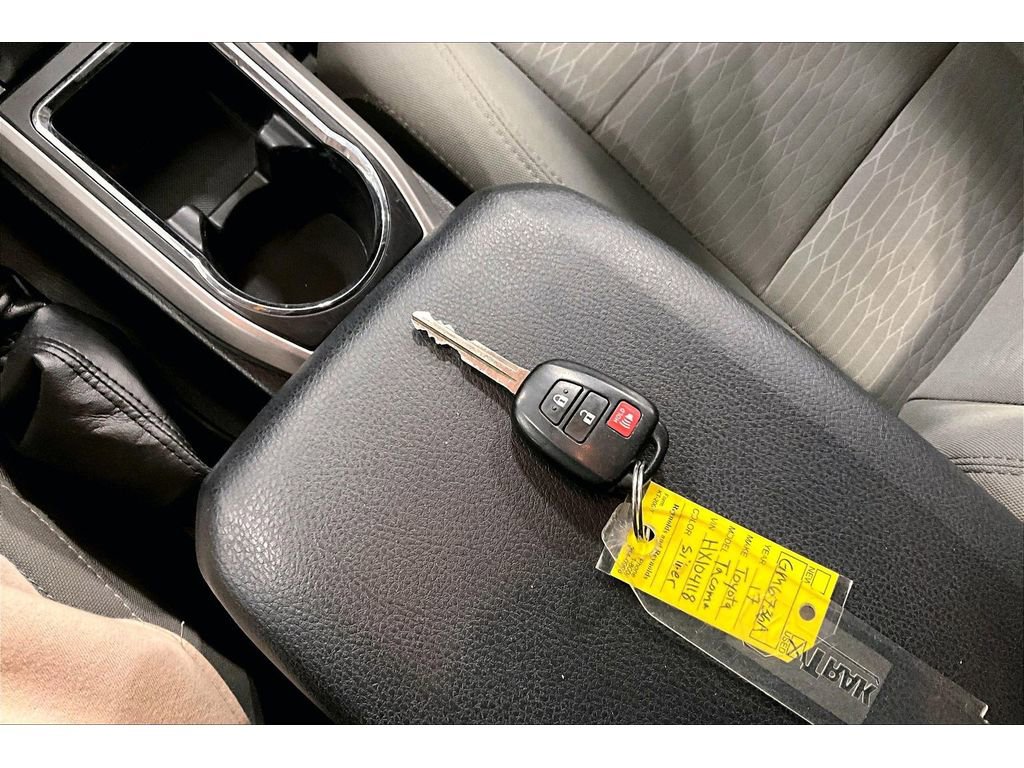 Used 2017 Toyota Tacoma SR5 w/ Tow Package image 13