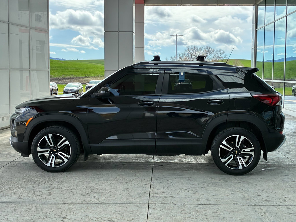 Used 2023 Chevrolet TrailBlazer LT w/ Convenience Package image 4