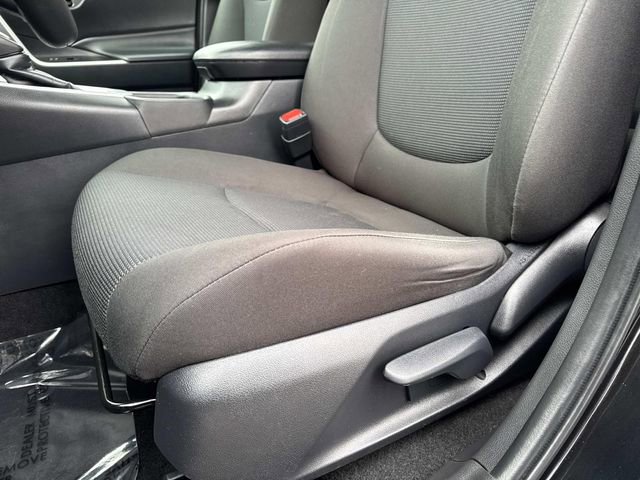 Used 2024 Toyota RAV4 LE image 18