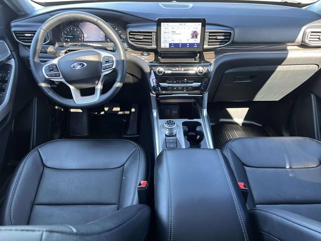Certified 2023 Ford Explorer Limited w/ Equipment Group 301A AWD/4WD image 14