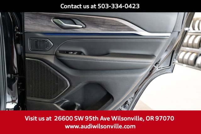 Used 2023 Jeep Grand Cherokee Overland AWD/4WD image 33