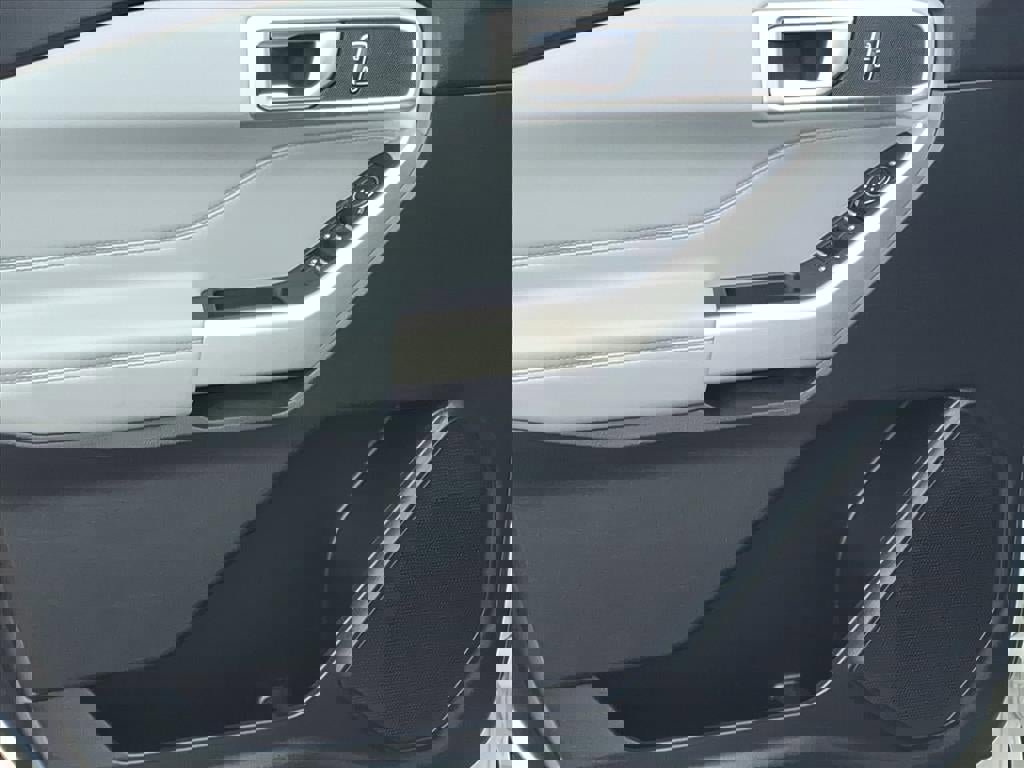 Certified 2023 Ford Explorer XLT w/ Equipment Group 202A image 22