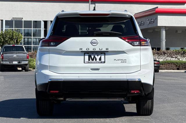 New 2026 Nissan Rogue Platinum image 5