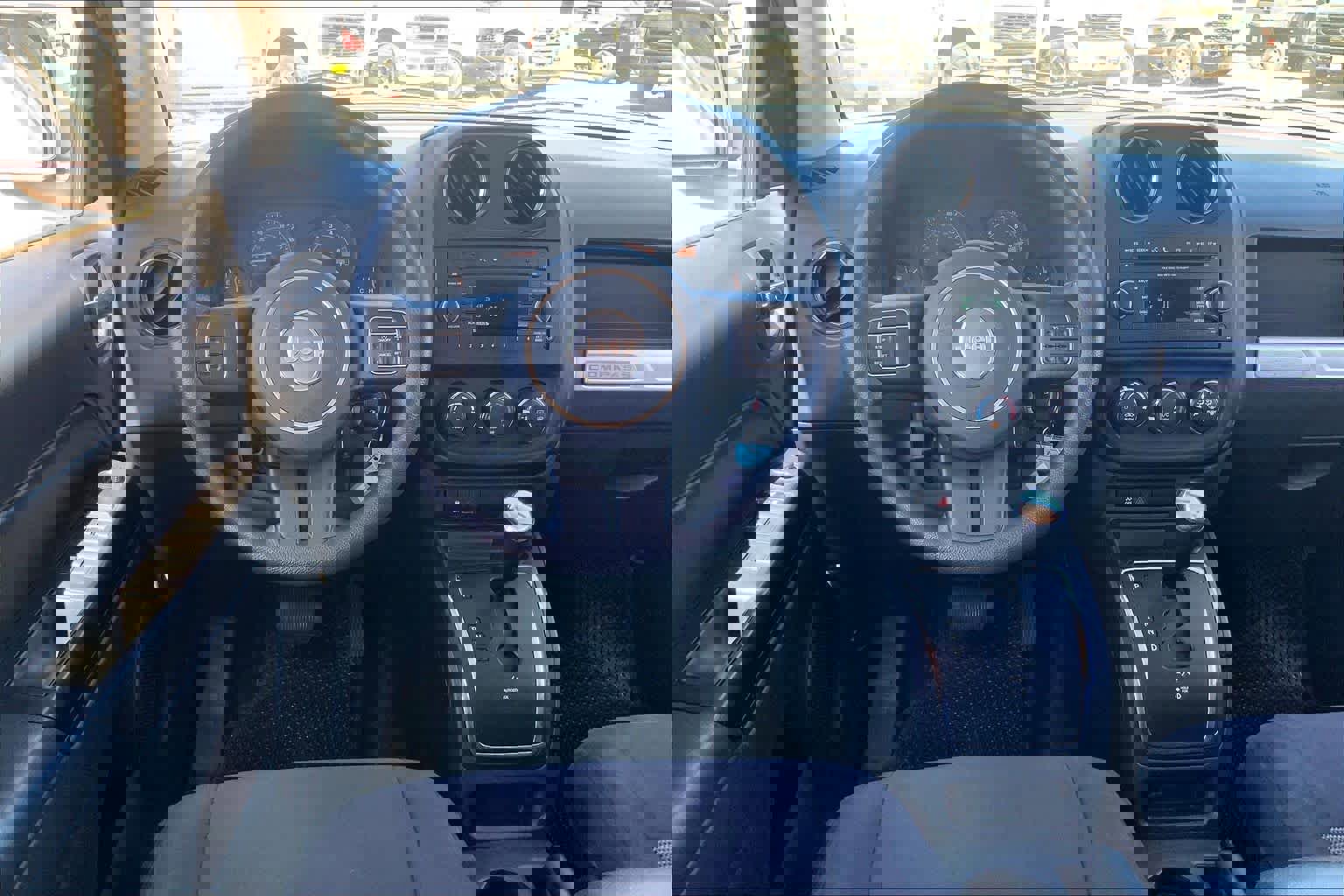 Used 2016 Jeep Compass Sport w/ Power Value Group image 6