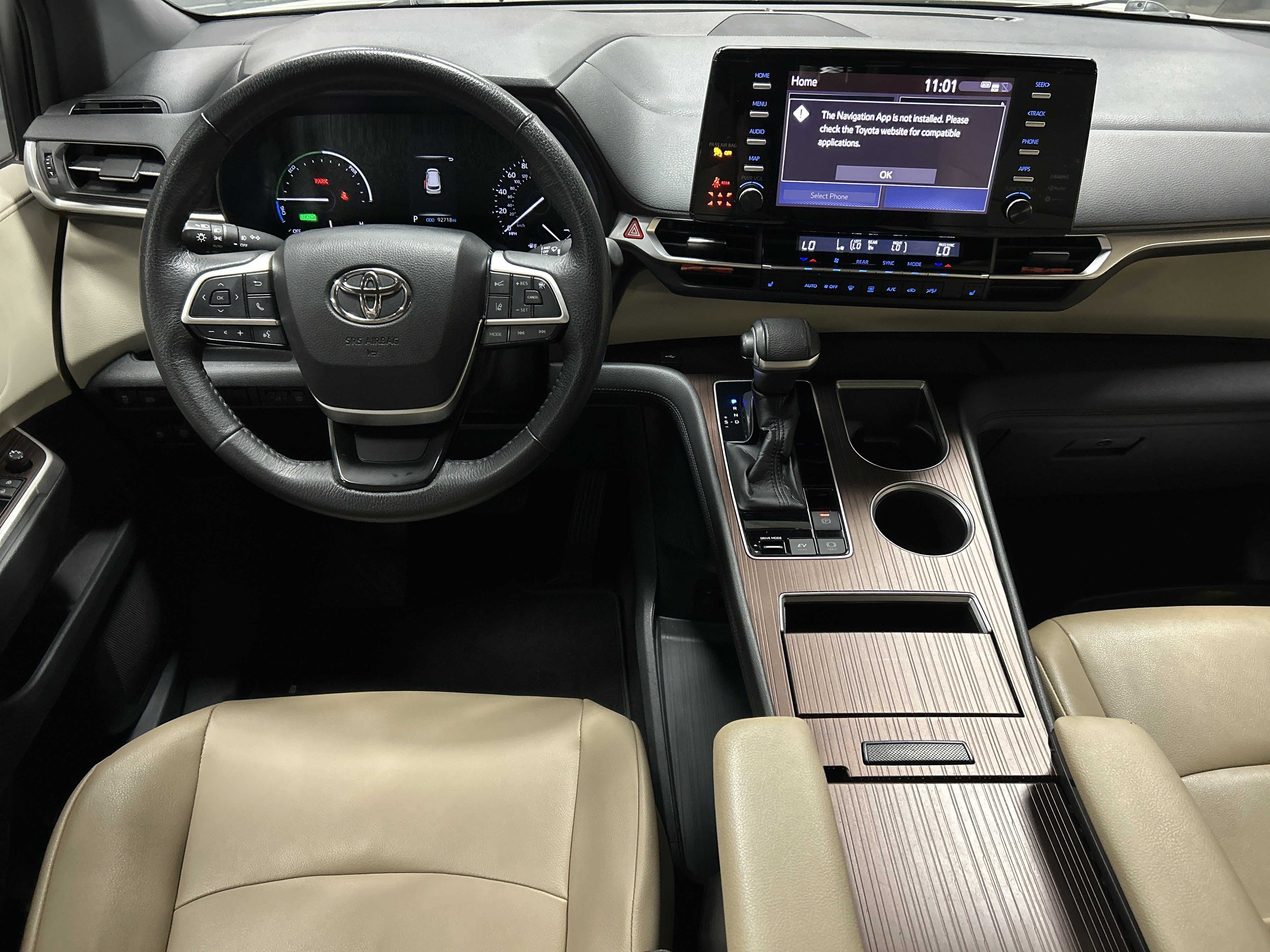 Used 2021 Toyota Sienna XLE FWD image 29