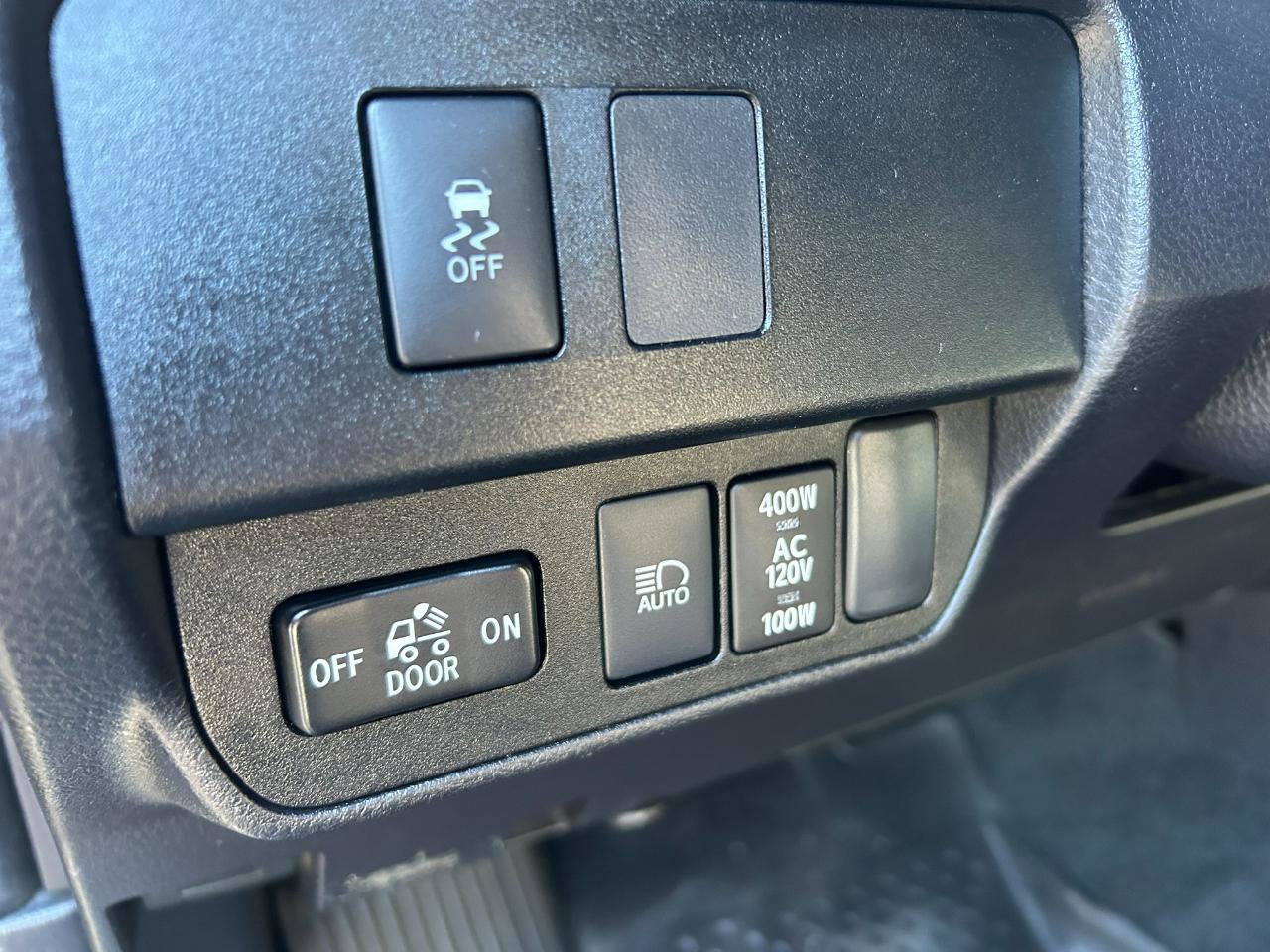 Used 2022 Toyota Tacoma TRD Sport w/ Technology Package AWD/4WD image 12