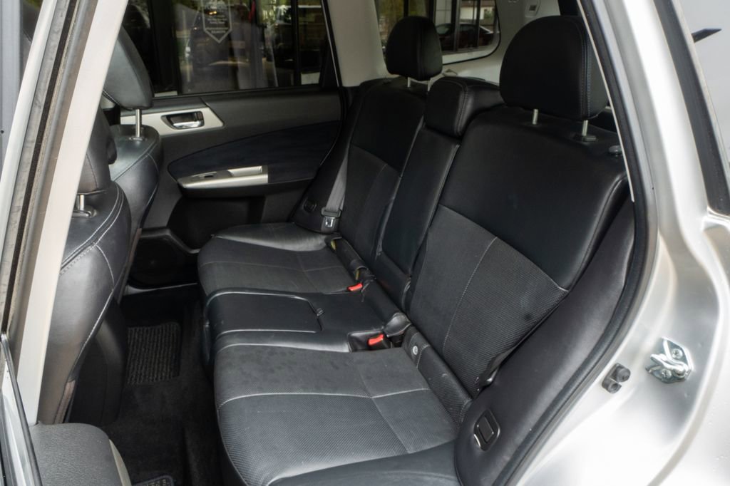 Used 2009 Subaru Forester 2.5X Limited AWD/4WD image 15