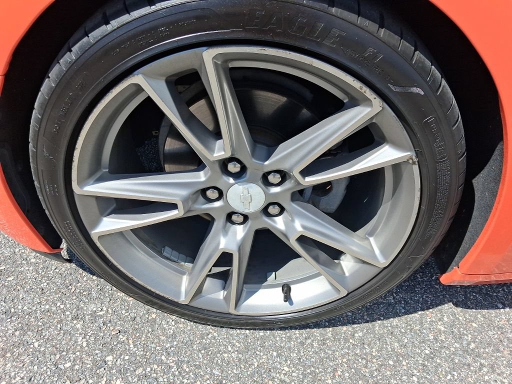 Used 2019 Chevrolet Camaro LT RWD image 18