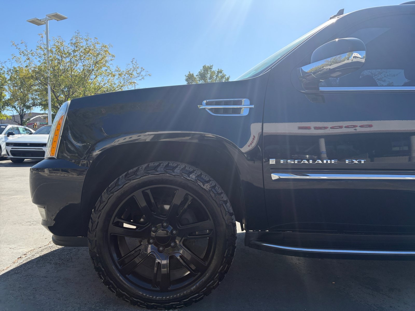 Used 2008 Cadillac Escalade EXT AWD/4WD image 11