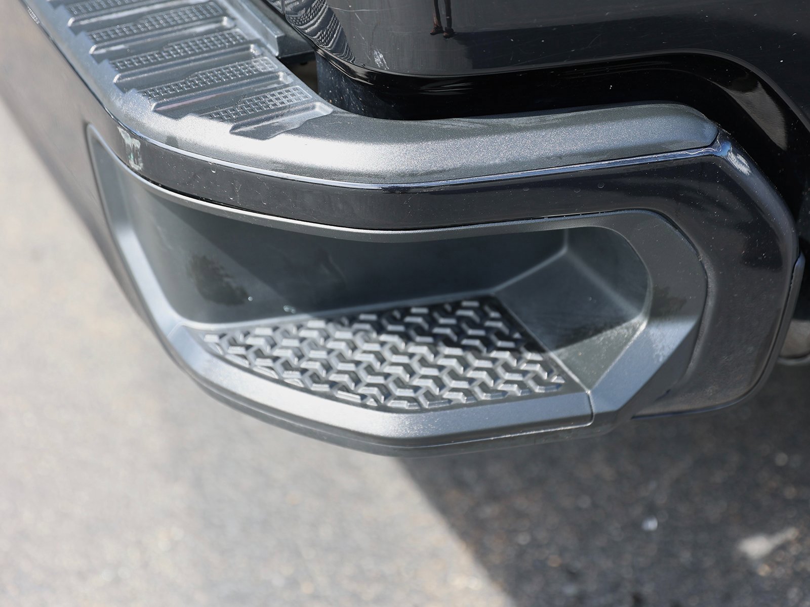 Used 2022 Chevrolet Silverado 1500 RST w/ Convenience Package II image 16