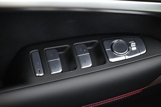 New 2025 Genesis G70 3.3T Advanced image 20