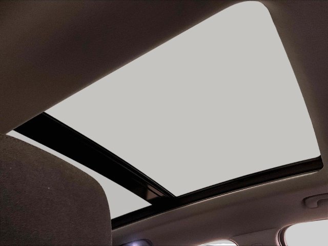 Used 2019 Chevrolet Equinox LT FWD image 21