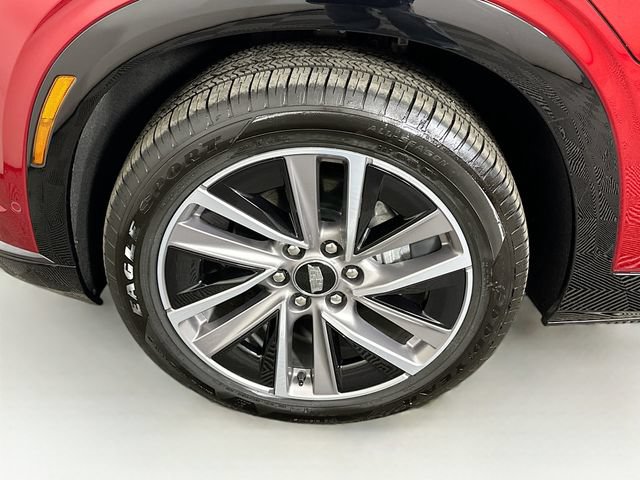 New 2026 Cadillac Vistiq Sport w/ LPO, Floor Liner Package AWD/4WD image 25