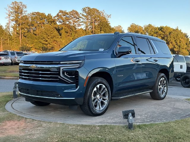 Used 2025 Chevrolet Tahoe LT w/ Comfort Package RWD image 3
