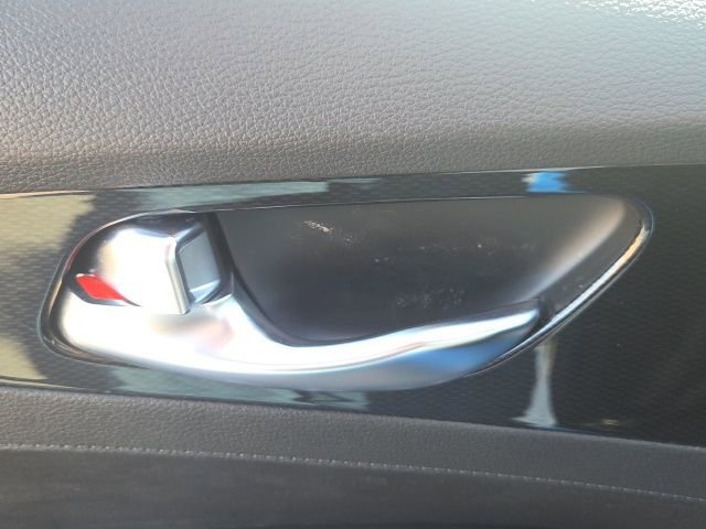 Used 2023 Kia Forte GT-Line w/ GT-Line Premium Package image 21