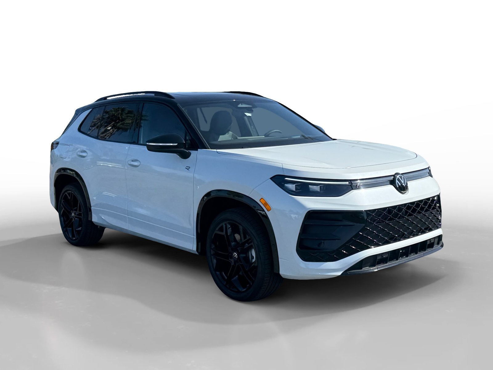 New 2026 Volkswagen Tiguan SE R-Line AWD/4WD image 7