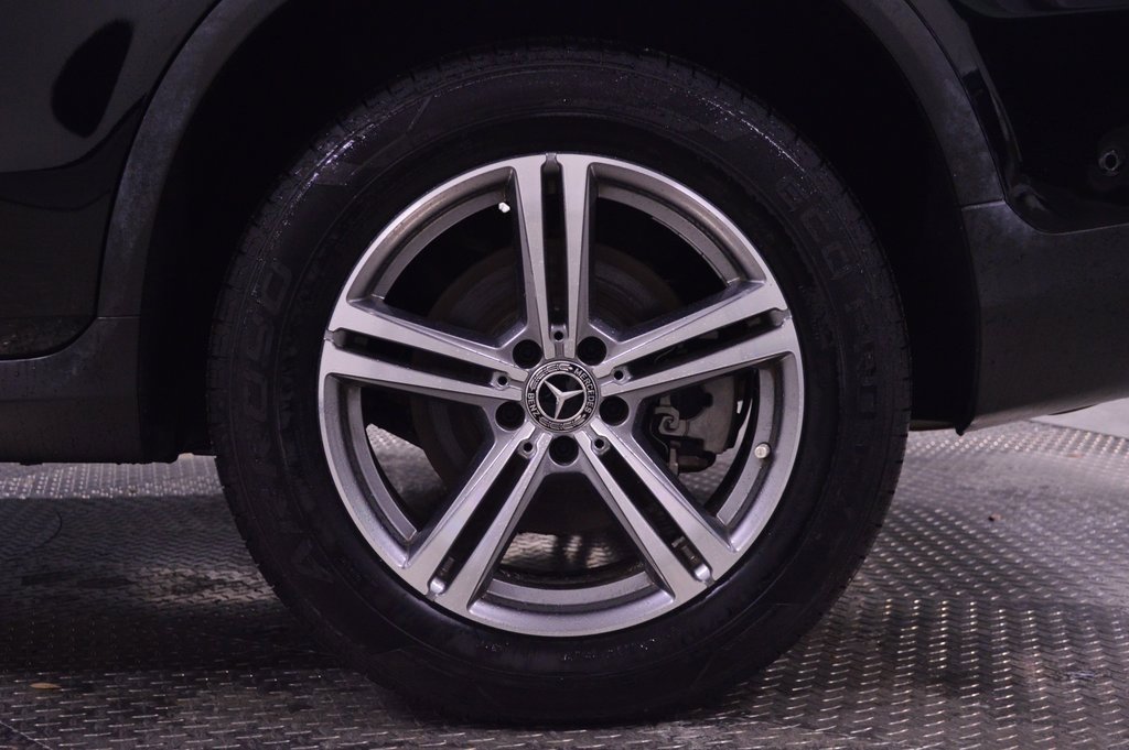 Used 2021 Mercedes-Benz GLC 300 4MATIC image 14