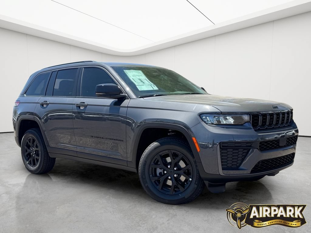 New 2026 Jeep Grand Cherokee Altitude RWD image 2