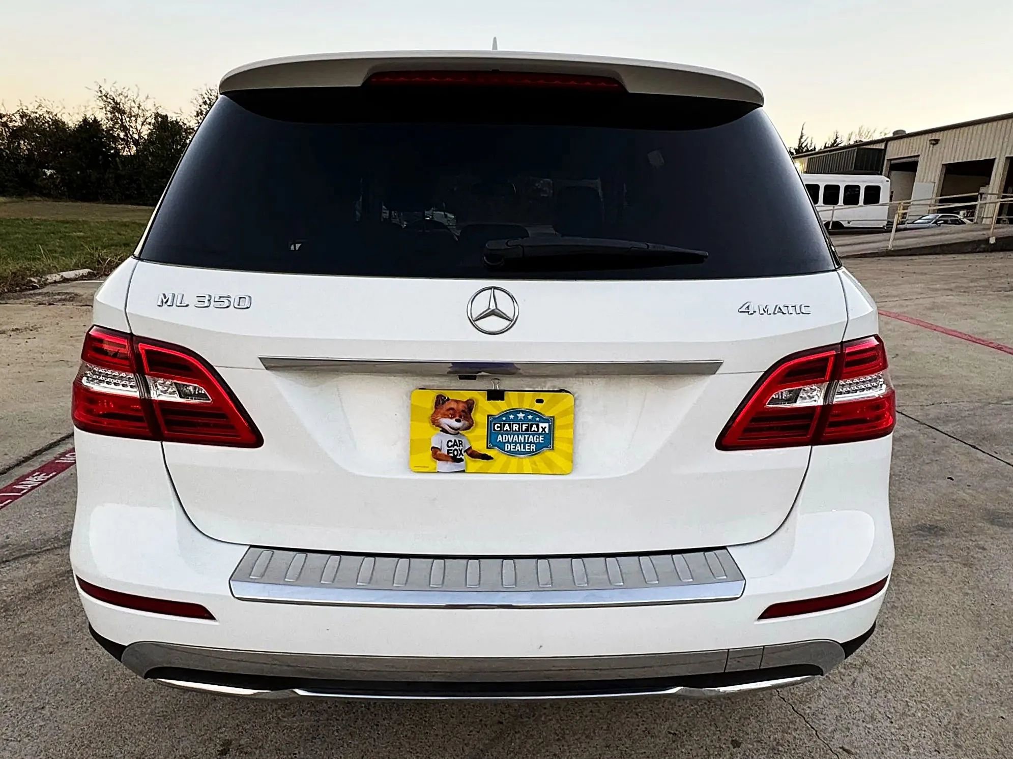 Used 2015 Mercedes-Benz ML 350 ML 350 4MATIC Sport Utility 4D image 4