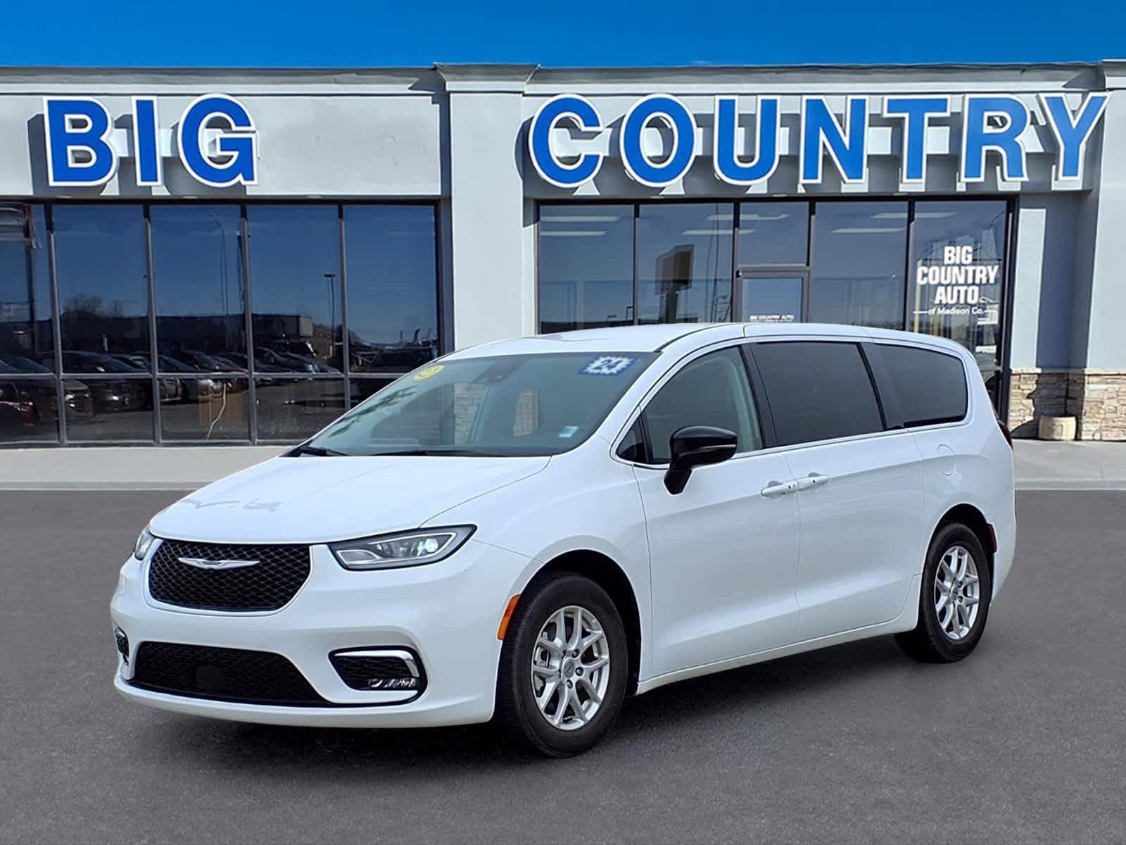 Used 2024 Chrysler Pacifica Touring-L