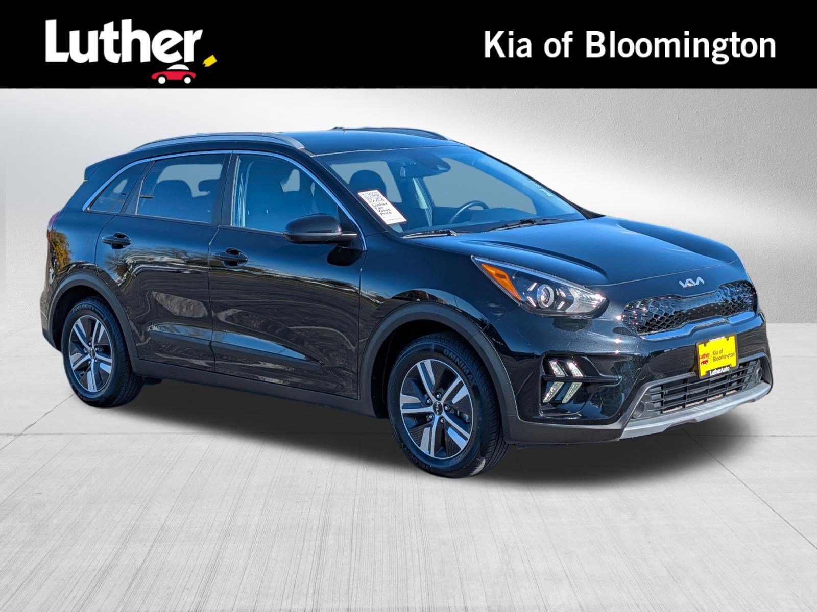 Certified 2022 Kia Niro LXS w/ Digital Cluster Package FWD image 1