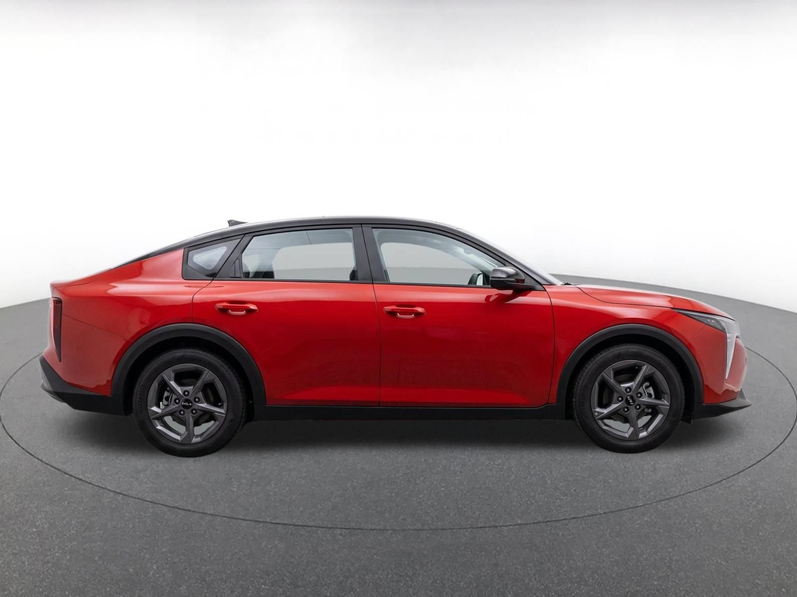 Used 2026 Kia K4 FWD image 9