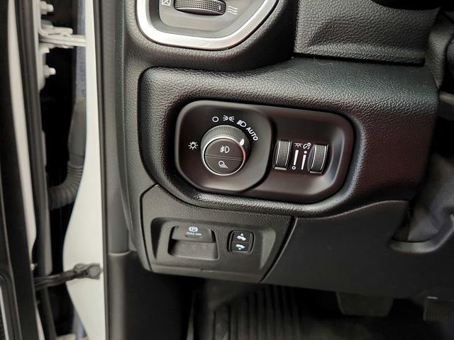 Used 2021 RAM 1500 Laramie AWD/4WD image 27
