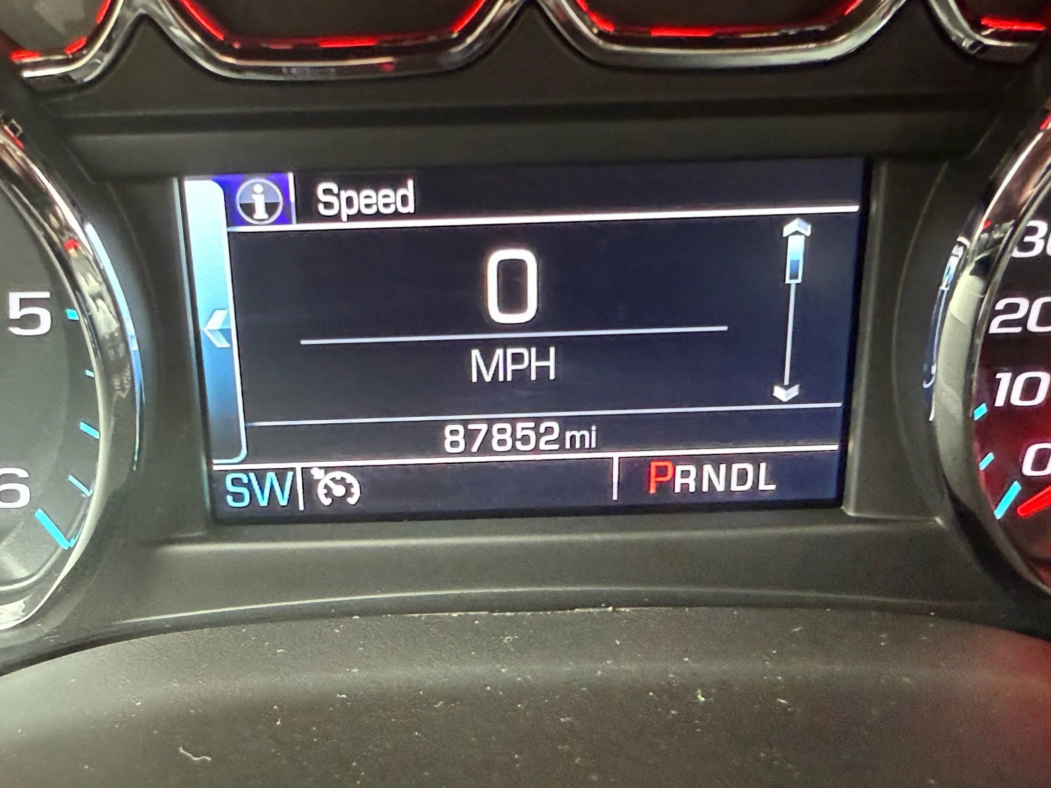 Used 2019 GMC Yukon SLE w/ SLE Value Package image 25