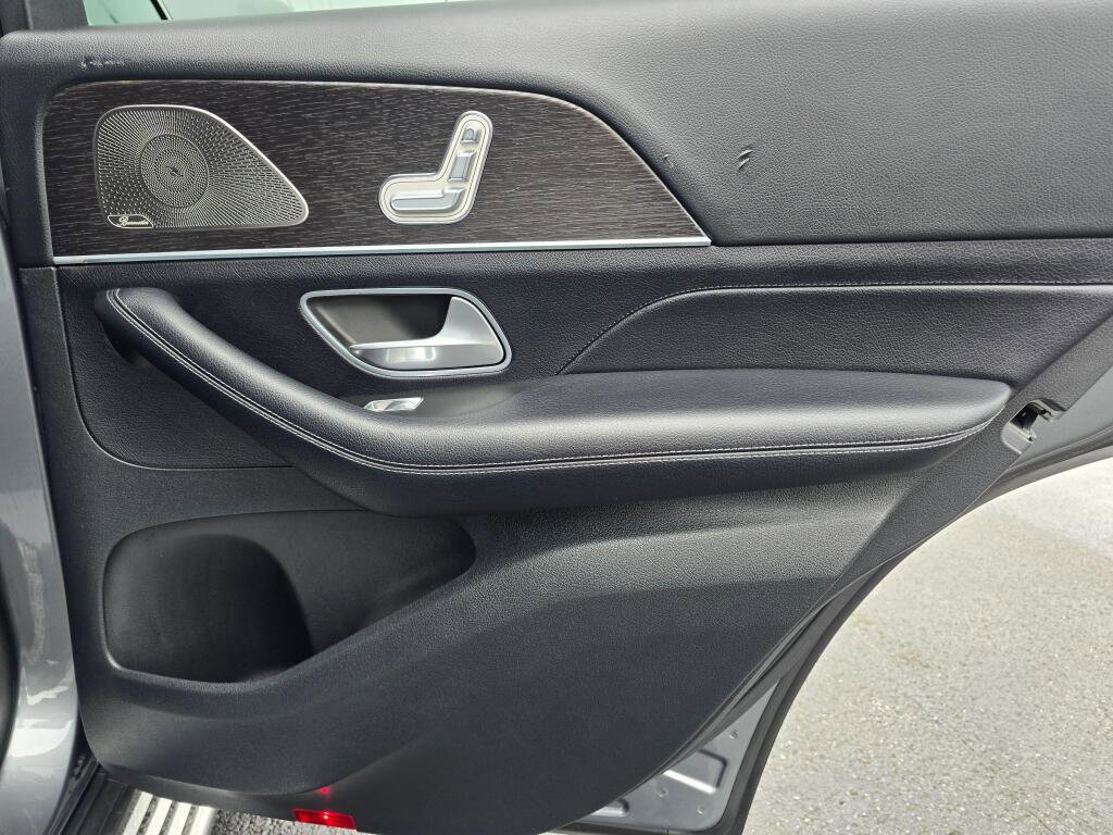 Used 2023 Mercedes-Benz GLE 350 4MATIC w/ 3rd Row Seat Package image 26