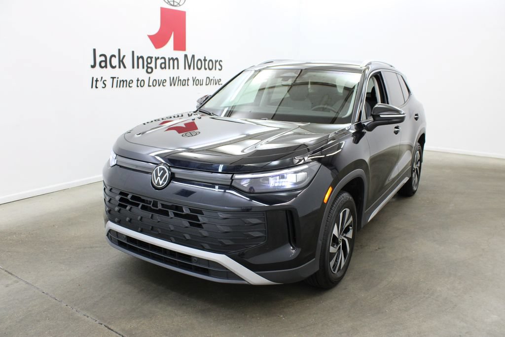 Certified 2026 Volkswagen Tiguan S AWD/4WD image 2