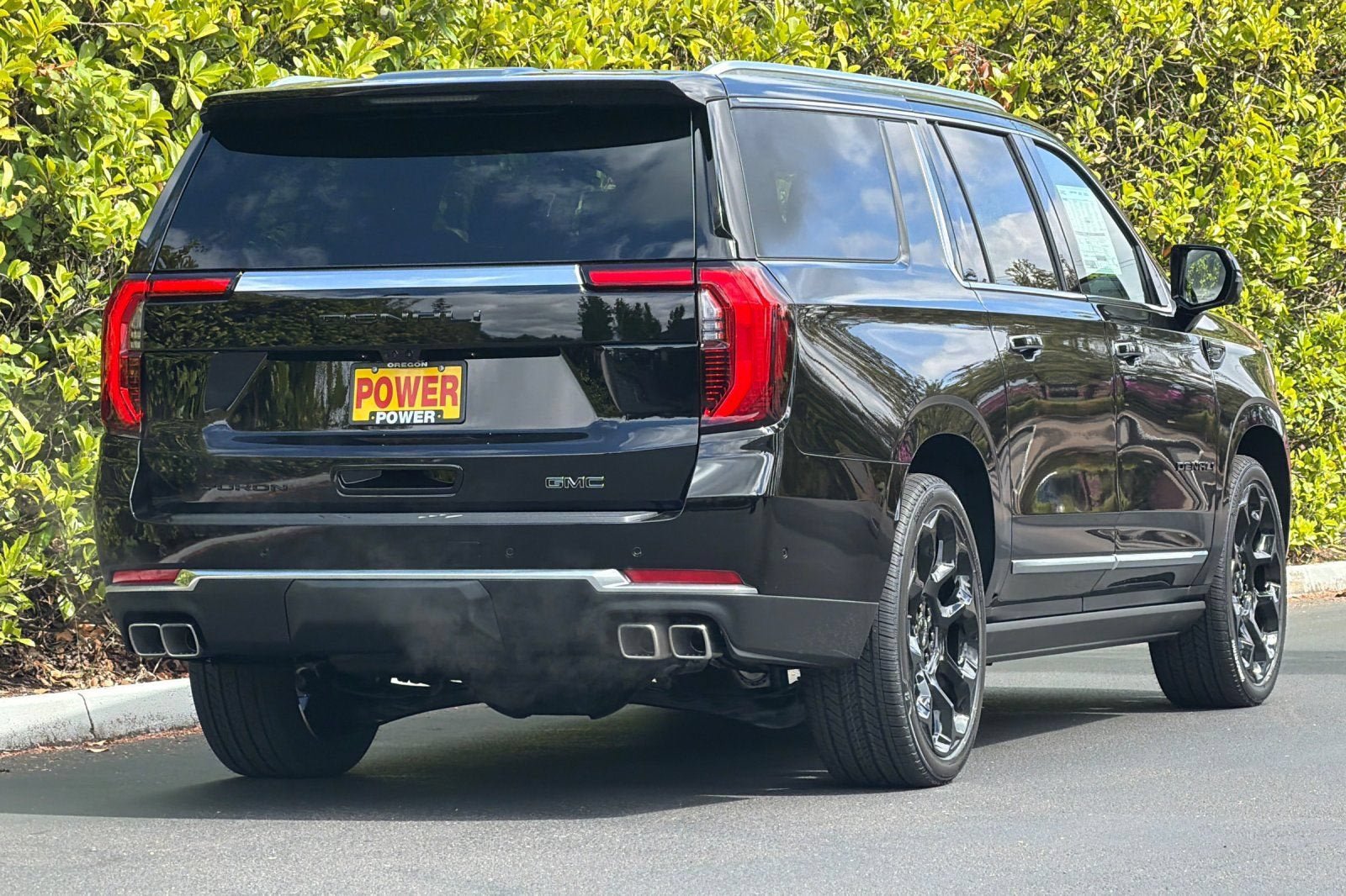 New 2026 GMC Yukon XL Denali AWD/4WD image 4
