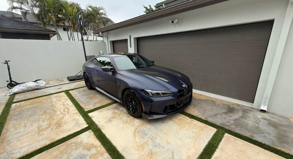 Used 2025 BMW M4 CS image 3