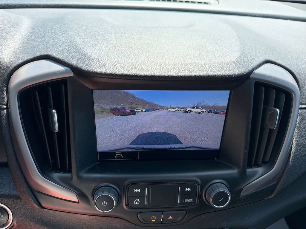 Used 2023 GMC Terrain AT4 image 25