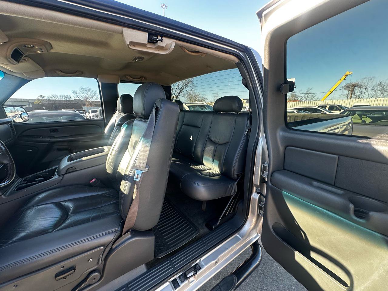 Used 2004 GMC Sierra 1500 SLE w/ Safe And Sound Package RWD image 41