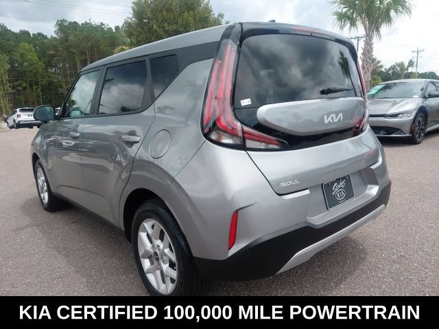 Certified 2025 Kia Soul LX w/ LX Technology Package FWD image 7