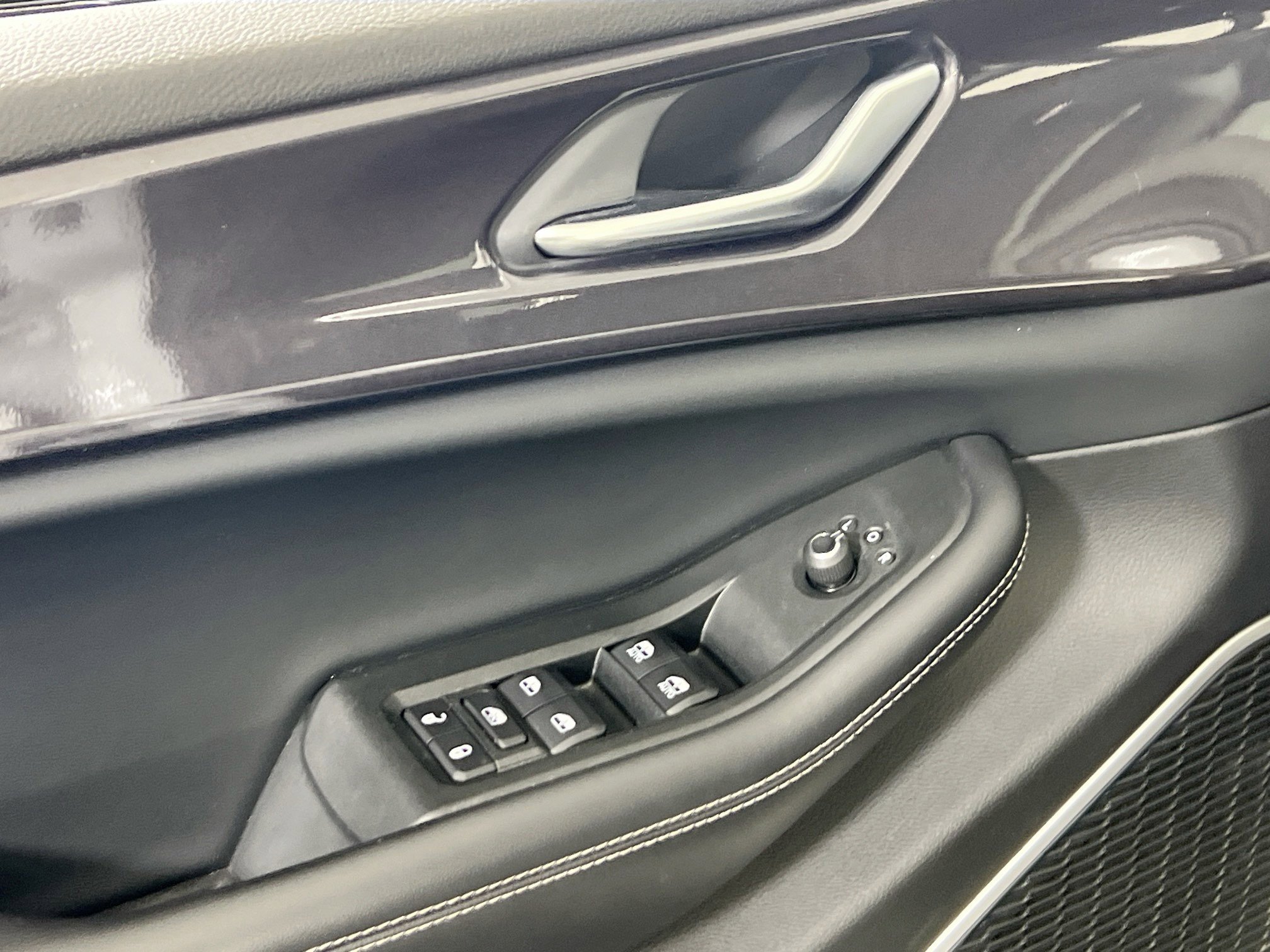 Used 2021 Jeep Grand Cherokee L Laredo w/ Luxury Tech Group I image 17