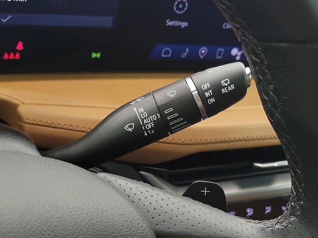 Used 2024 Cadillac XT4 Sport FWD image 27